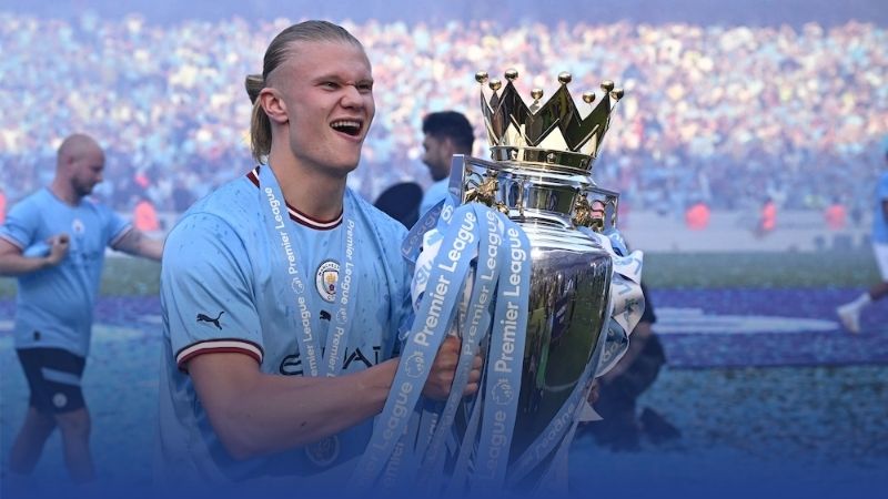 Pep Guardiola tạo nên đế chế thống trị với cú ăn ba và kỷ lục vô địch lịch sử.